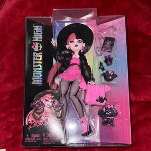 Monster High Draculaura Doll in Pink and Black Ensemble with accessories